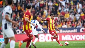 6 gollü maçta Göztepe ile Kasımpaşa yenişemedi