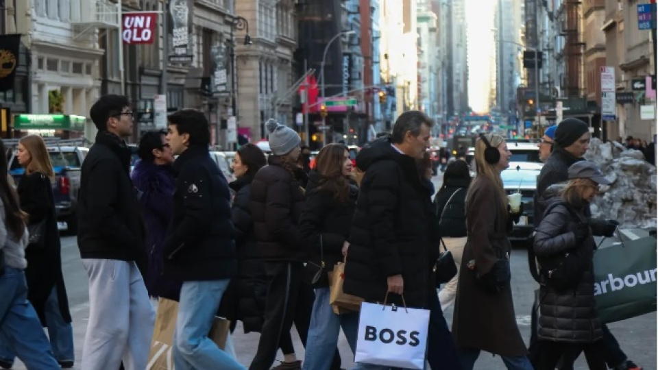 ABD’de perakende satışlar tahminleri aştı