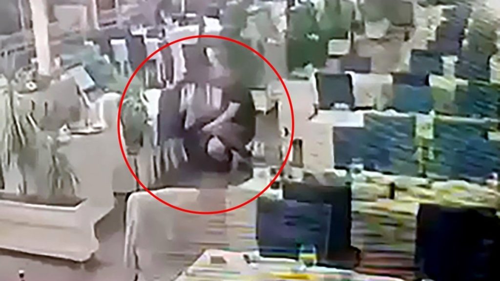 Adana’da restoranda ölümlü silahlı kavganın görüntüleri