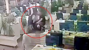 Adana’da restoranda ölümlü silahlı kavganın görüntüleri