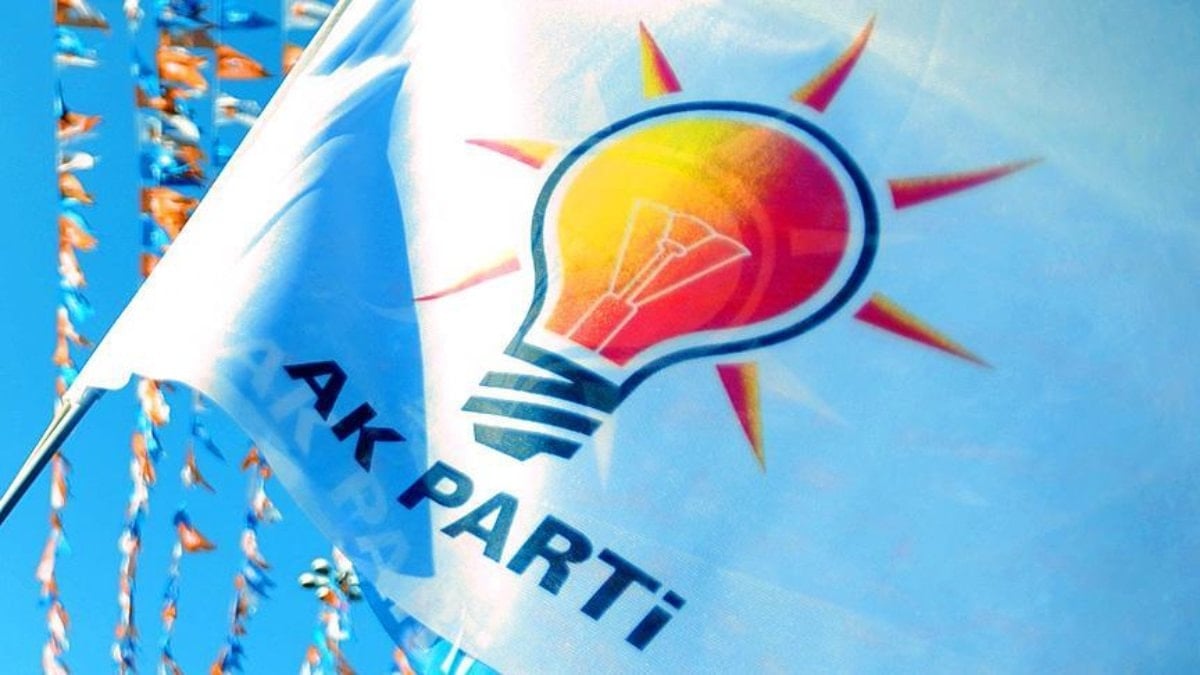 AK Parti Gençlik Kollarına son bir yılda 400 bin genç üye katıldı