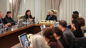 Akın Gürlek, suça sürüklenen çocukların mağdur ettiği aileleri ağırladı