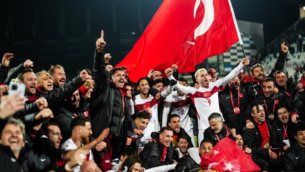 Amedspor’dan milli takım için Kürtçe kutlama