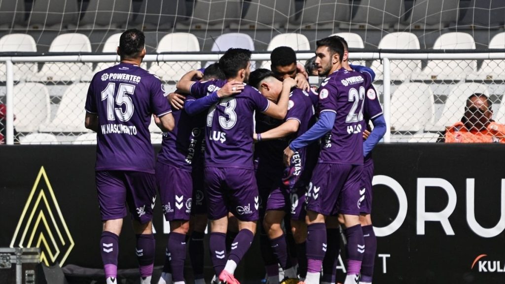 Ankara Keçiörengücü, Vanspor karşısında 3 golle güldü