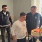 Ankara’da down sendromlu gence, polislerden sürpriz doğum günü