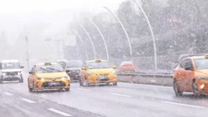 Ankara’da kar yağışı etkili oluyor