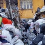 Avcılar’da 4 daire çöp ev oldu: 3 kamyon atık çıkarıldı