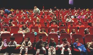 Başkan Çerçioğlu Minik Sanatseverleri Tiyatro ile Buluşturdu