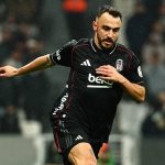 Beşiktaş taraftarına saç baş yoldurdu: Gökhan Sazdağı rekora imza attı!