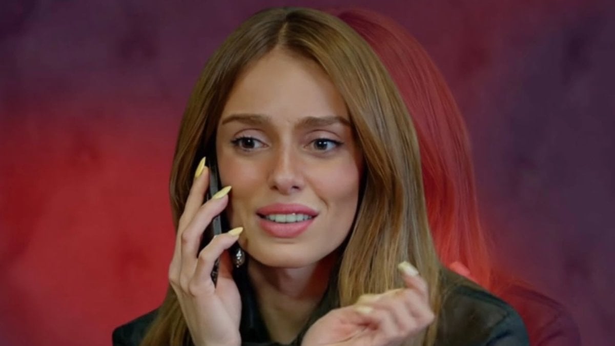 Bestemsu Özdemir oğlu Sarp Marco’yla galada: Yeni çantam