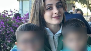 Burdur’da çocuklarını korumaya çalıştığı feci kazada can verdi