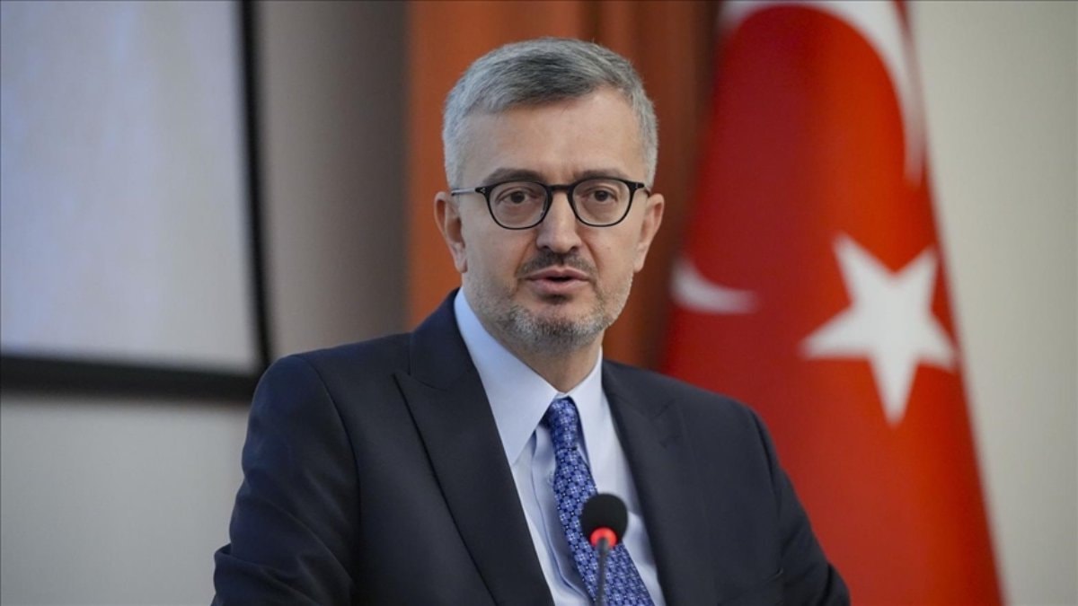 Burhanettin Duran: Dijital alanda hakikati esas alan yaklaşımı sürdüreceğiz