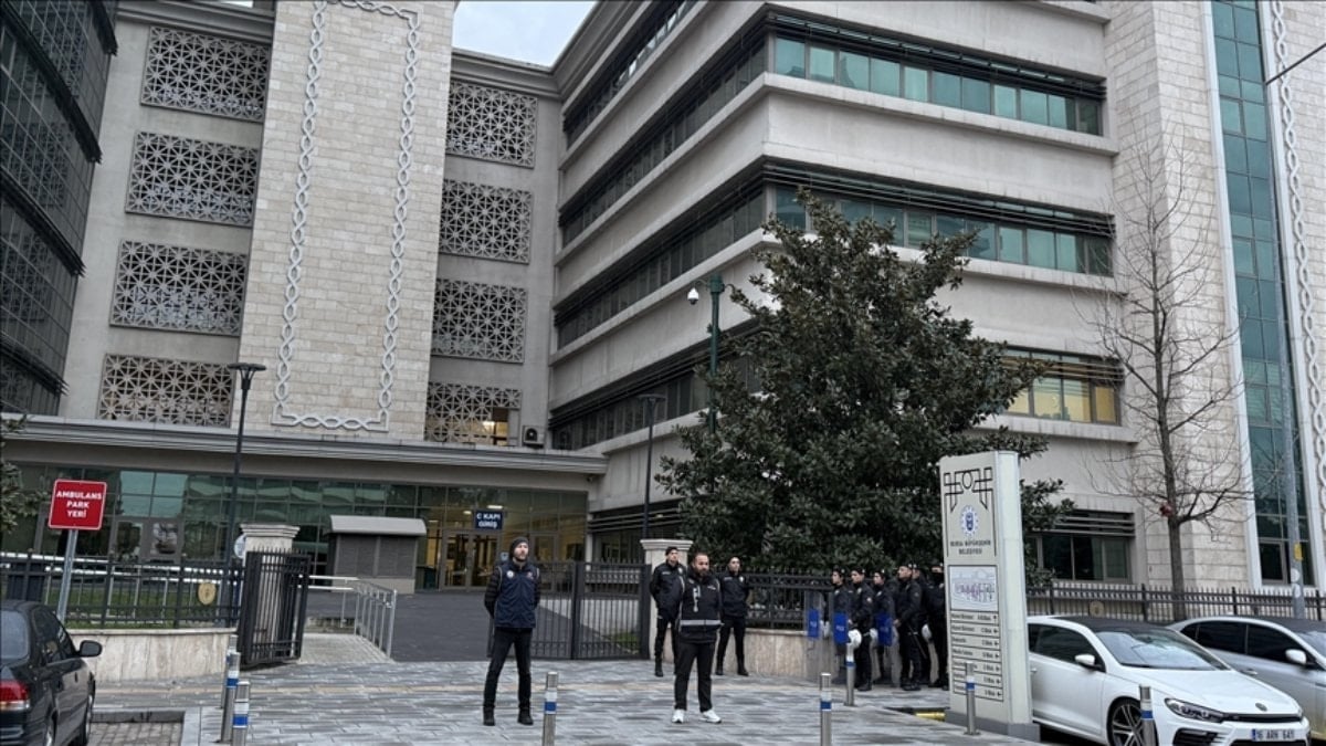 Bursa Büyükşehir Belediyesi soruşturması: Milyarlarca liralık işlem, 7 şirkete kayyım