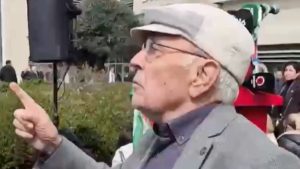 Bursa’da Mustafa Bozbey’e destek vermeye geldi: Peçeye dil uzattı