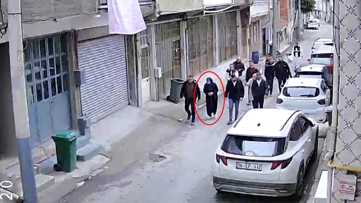 Bursa’da öldürdüğü eşinin parçalarını attığı kutuları gösterdi