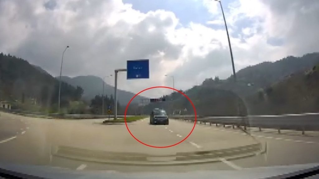 Bursa’da ters yönde ilerledi, trafiği tehlikeye attı
