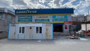 Bursa’da ‘yer meselesi’ yüzünden tartıştığı komşusunun dükkanının önüne duvar ördü