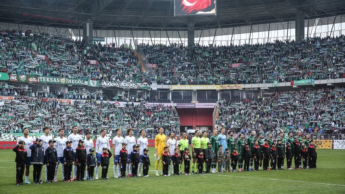Bursaspor’un deplasman maçını 35 bin yeşil-beyazlı taraftar takip etti