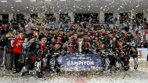 Buz Hokeyi Erkekler Süper Ligi’nde şampiyon Buzadam oldu