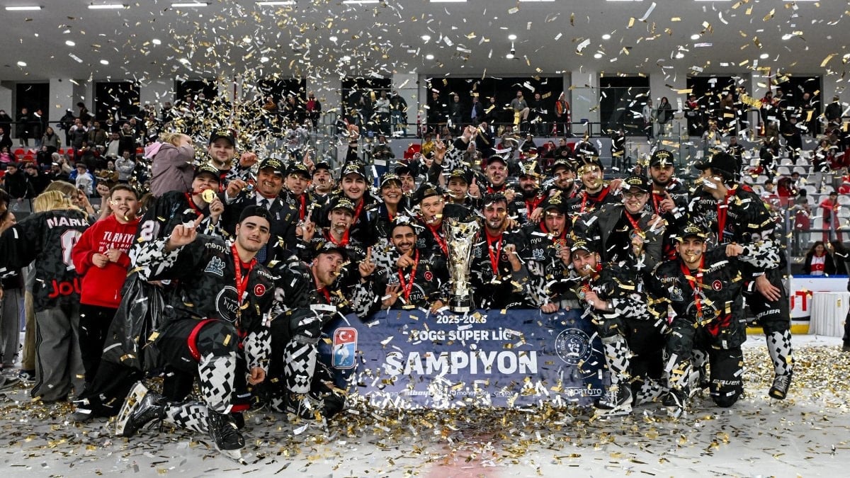Buz Hokeyi Erkekler Süper Ligi’nde şampiyon Buzadam oldu