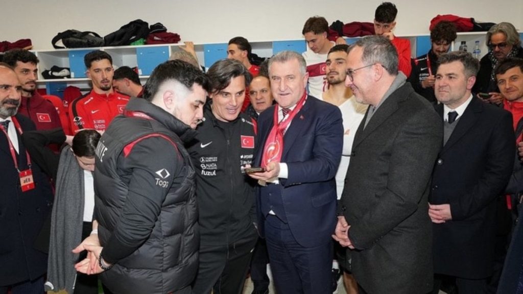 Cumhurbaşkanı Erdoğan’dan A Milli Takım’a tebrik telefonu