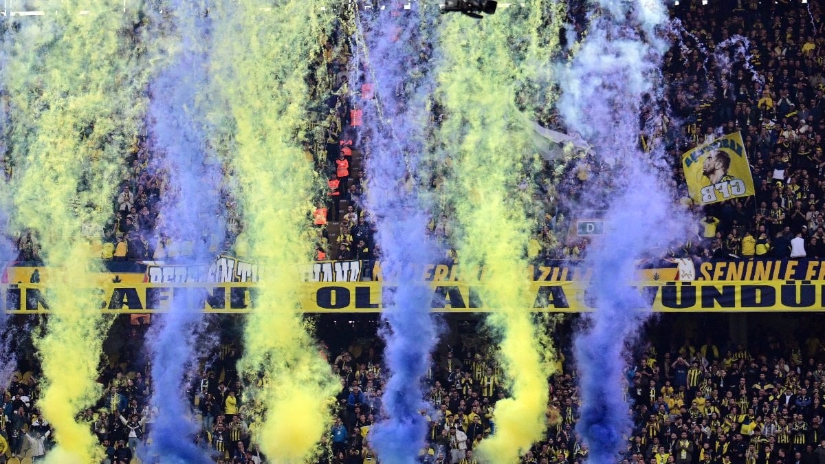 Derbi öncesinde Kadıköy’de görsel şölen