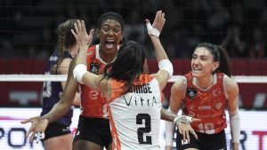 Eczacıbaşı, Zeren Spor deplasmanında kazandı