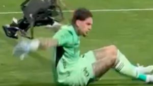 Ederson’un kameraya vurduğu anlar gündem oldu