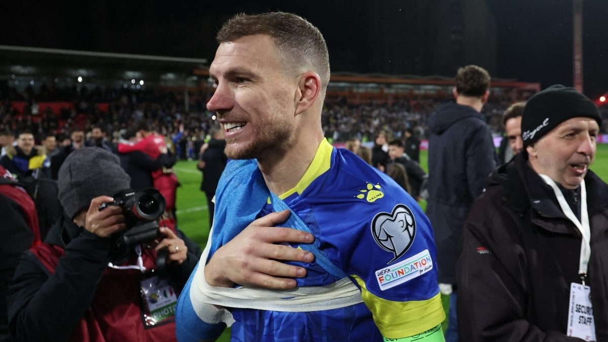 Edin Dzeko’nun görüntüsü geceye damga vurdu!