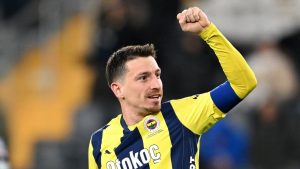 Fenerbahçe’de Mert Hakan Yandaş antrenmana çıktı