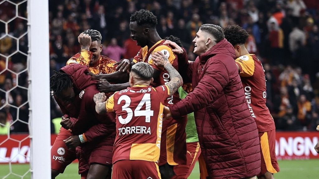 Galatasaray’ın Trabzonspor maçı kamp kadrosu açıklandı