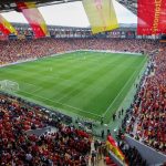 Göztepe, evindeki performansıyla dikkat çekiyor