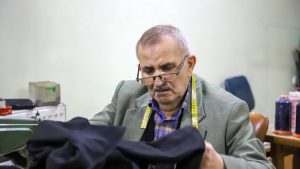 Gümüşhane’de 57 yıldır terzilik yapıyor