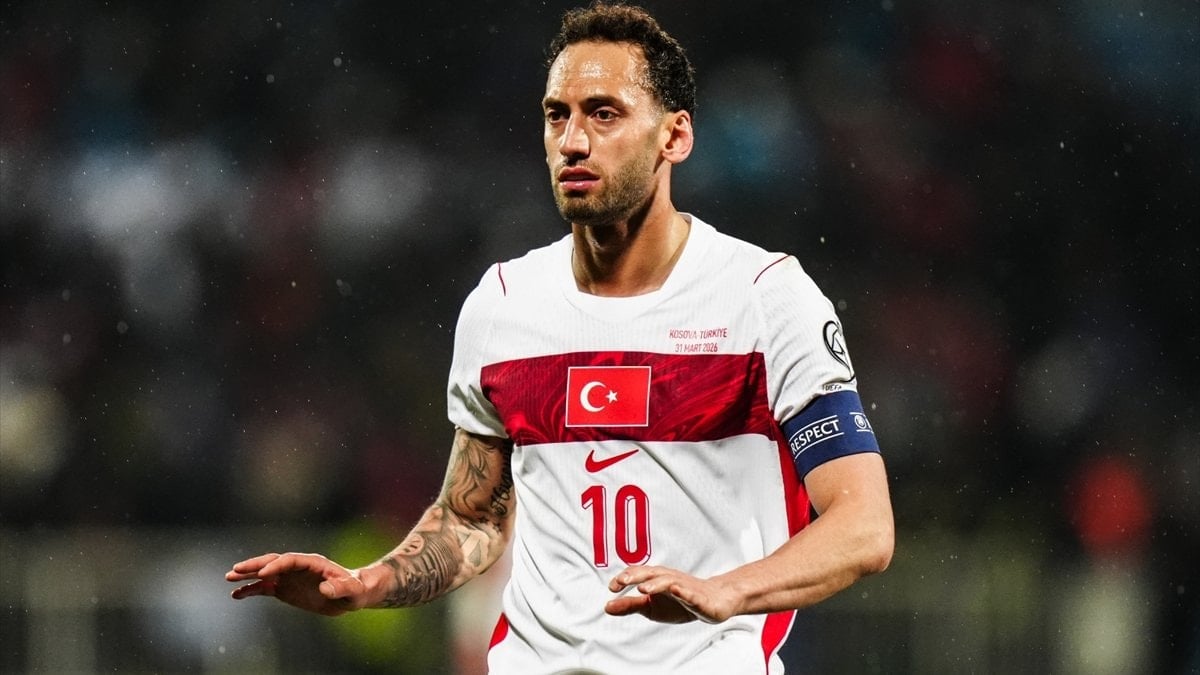 Hakan Çalhanoğlu: 24 yıl sonra başardığımız için çok gururluyum
