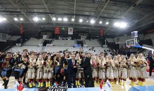 Halk Oyunları Yarışmasına Manisa Büyükşehir Belediyespor Damga Vurdu