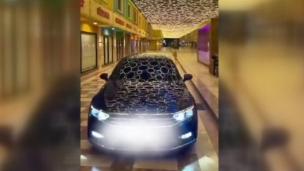 Hatay’da kapalı çarşıya araçla girdi, sosyal medyada paylaştı: 30 bin lira ceza