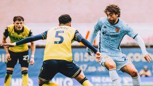 Hull City, Oxford United ile berabere kaldı