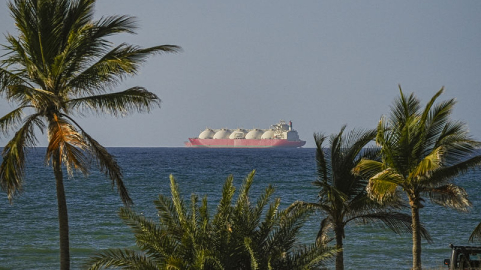 Hürmüz’de LNG gemilerinden ‘U’ dönüşü