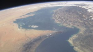 İran, ABD donanmasının Hürmüz’e girdiğini yalanladı