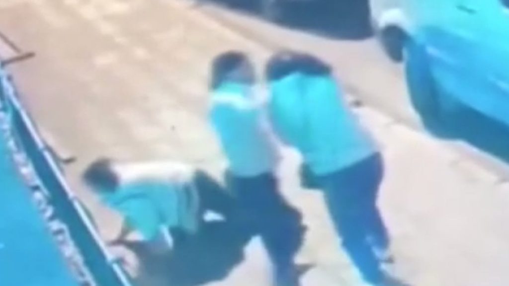 İstanbul’a iki kadın sokak ortasında darbedildi