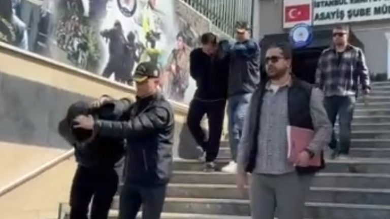 İstanbul’da kaçırıldım yalanıyla çalıştığı şirketten 4.5 milyon dolarlık vurgun yaptı