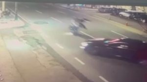 İstanbul’da otomobille çarpışan motosiklet takla attı: 2 kişi hayatını kaybetti