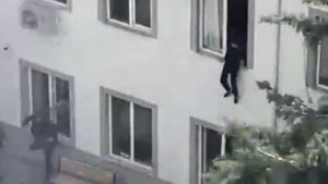 Kahramanmaraş’ta saldırı sırasında öğrenciler camlardan kaçmaya çalıştı