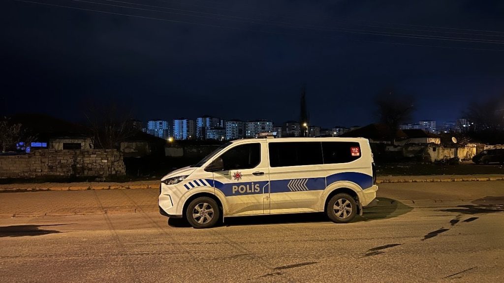 Kayseri’de iki grup arasındaki bıçaklı kavgada 2 kardeş yaralandı