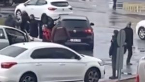 Kayseri’de trafikte kavga amaçlı araçlarından inen sürücü ve yolculara 900 bin lira ceza