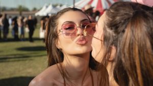 Kısmetse Olur Cansel Çördük festivalde! Tarzı gündem oldu