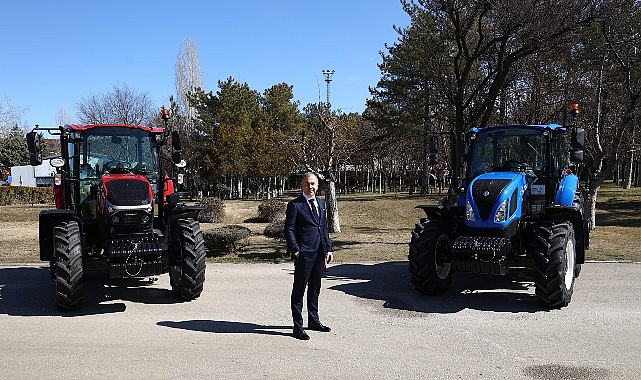 Konya Tarım Fuarı’nda TürkTraktör Standını Ziyaret Edenlere New Holland T580B Kazanma Fırsatı