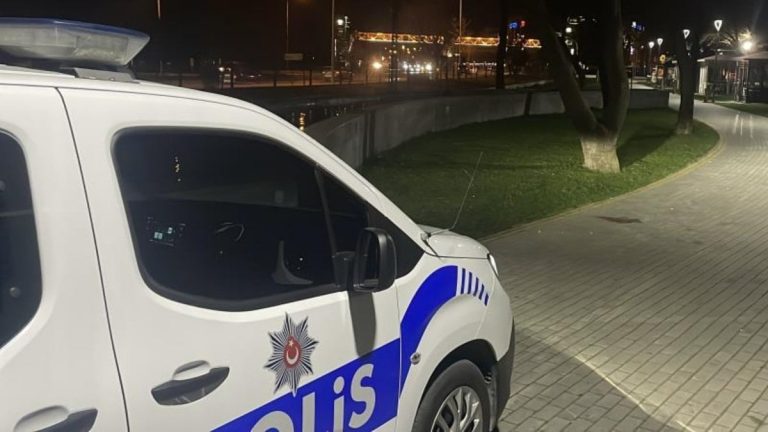 Konya’da parkta bıçaklı kavga: 3 yaralı