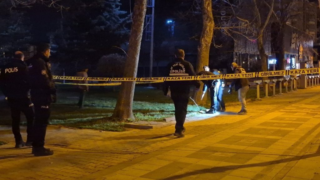 Malatya’da tartıştığı arkadaşına kurşun yağdırdı