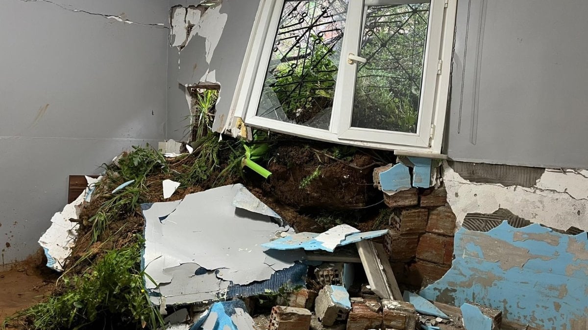 Maltepe’de toprak kaymasında ev kullanılamaz hale geldi